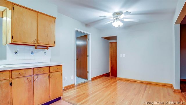114 E Flamingo Drive, Jeffersonville, IN 47129