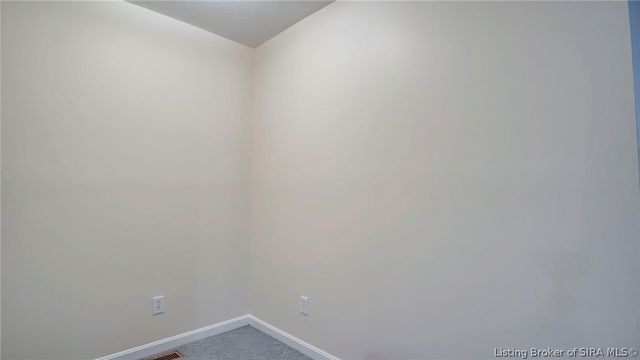 114 E Flamingo Drive, Jeffersonville, IN 47129