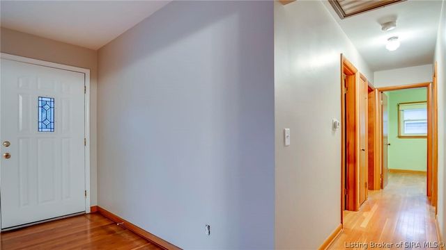 114 E Flamingo Drive, Jeffersonville, IN 47129