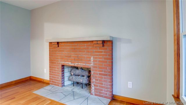114 E Flamingo Drive, Jeffersonville, IN 47129