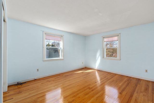 22 Buckingham Ave, West Springfield, MA 01089