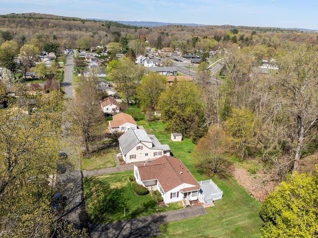 22 Buckingham Ave, West Springfield, MA 01089