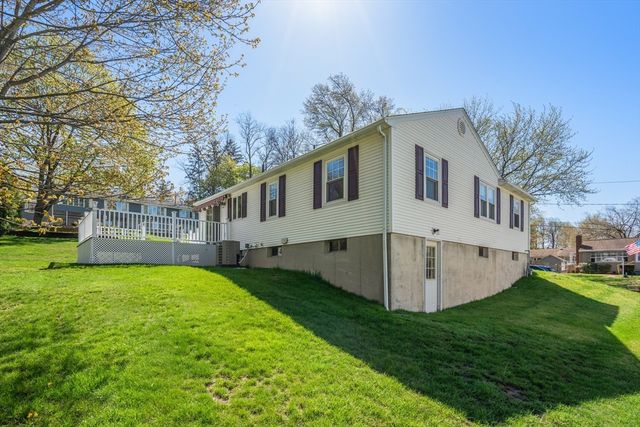 22 Buckingham Ave, West Springfield, MA 01089