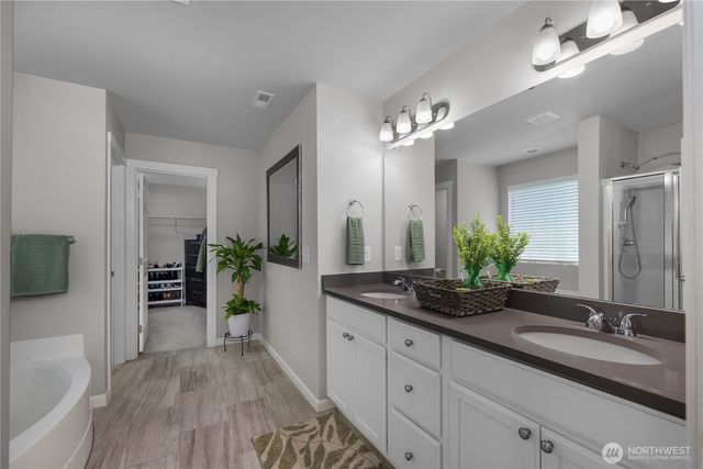 4238 Campus Drive NE, Lacey, WA 98516
