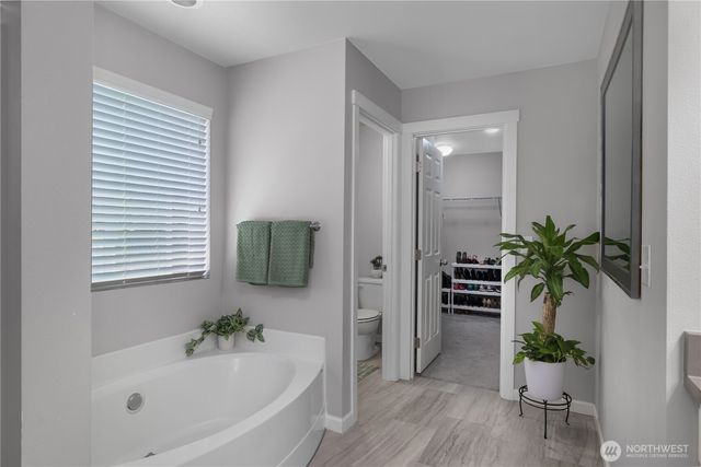 4238 Campus Drive NE, Lacey, WA 98516