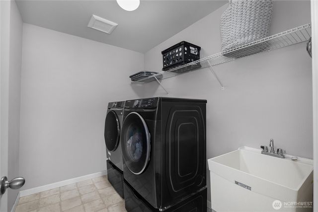 4238 Campus Drive NE, Lacey, WA 98516