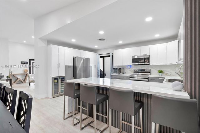 13230 NW 11th Ter, Miami, FL 33182