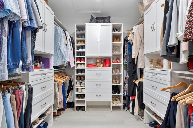 13230 NW 11th Ter, Miami, FL 33182