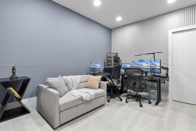 13230 NW 11th Ter, Miami, FL 33182