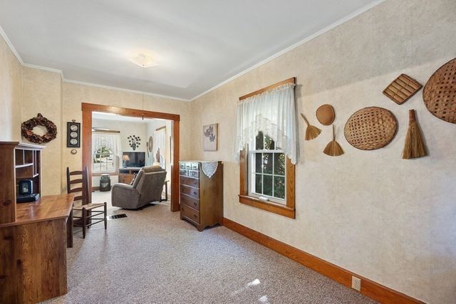 91 Brown St, Athol, MA 01331