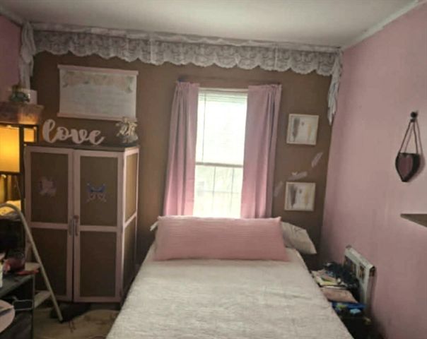 91 Brown St, Athol, MA 01331