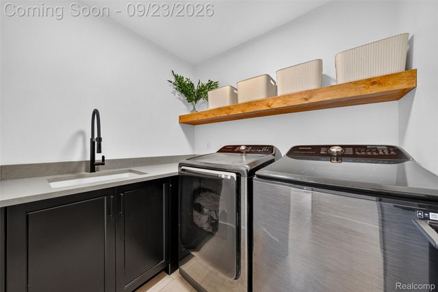1444 Humphrey Avenue, Birmingham, MI 48009