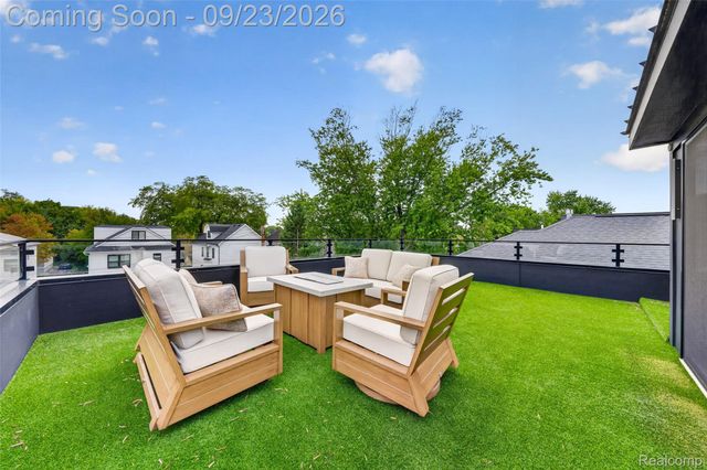 1444 Humphrey Avenue, Birmingham, MI 48009