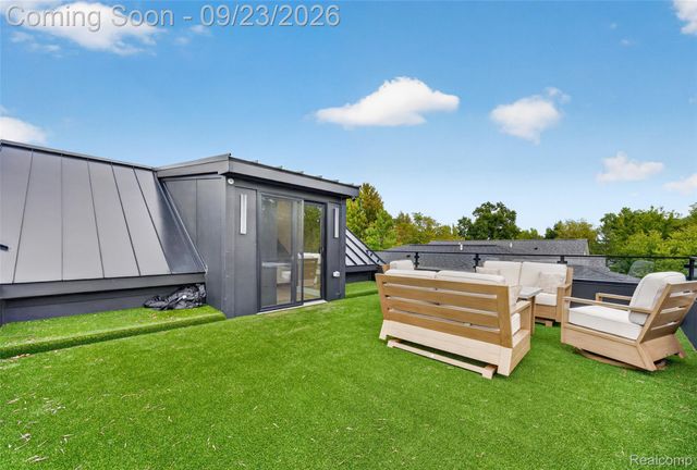 1444 Humphrey Avenue, Birmingham, MI 48009