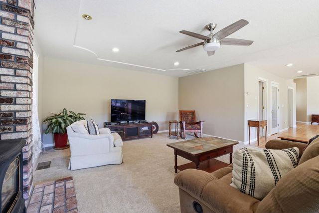 3525 Thorson Dr, Placerville, CA 95667