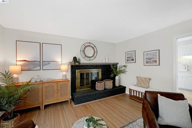 3404 Saddle Dr, Fairview, CA 94541