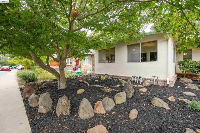 3404 Saddle Dr, Fairview, CA 94541