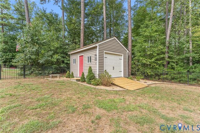 6446 Chestnut Church Rd, Mechanicsville, VA 23116