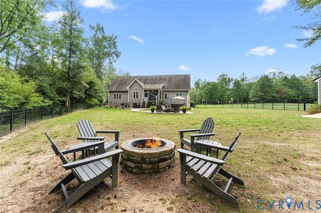 6446 Chestnut Church Rd, Mechanicsville, VA 23116