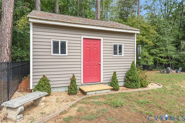 6446 Chestnut Church Rd, Mechanicsville, VA 23116