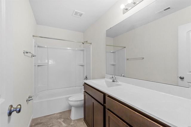 302 Windmill View Court, O'fallon, MO 63385