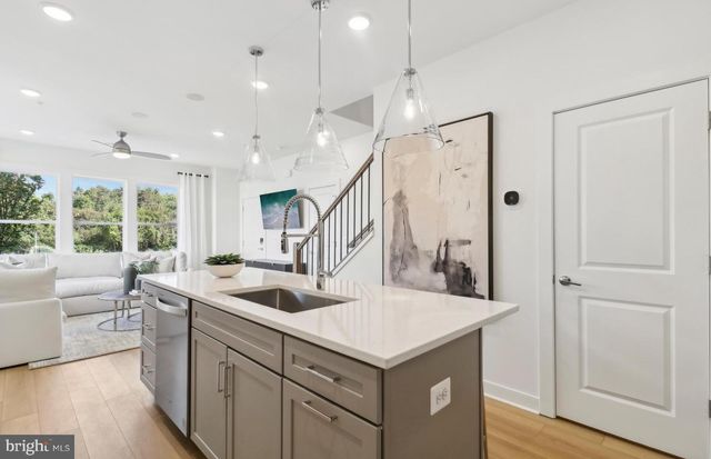 16104 FREDERICK RD, Rockville, MD 20850