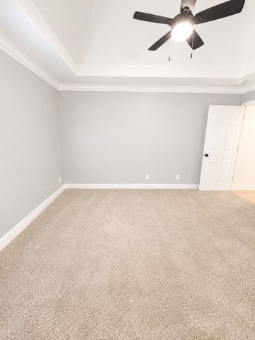 1322 Knoll Ln, Lebanon, TN 37087