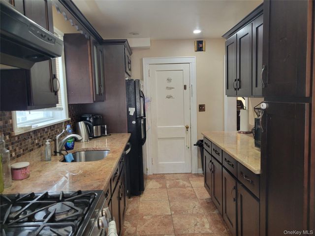 214-19 112 Road, Queens Village, NY 11429