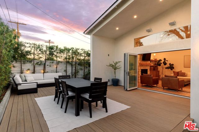 2670 Barry Avenue, Los Angeles, CA 90064