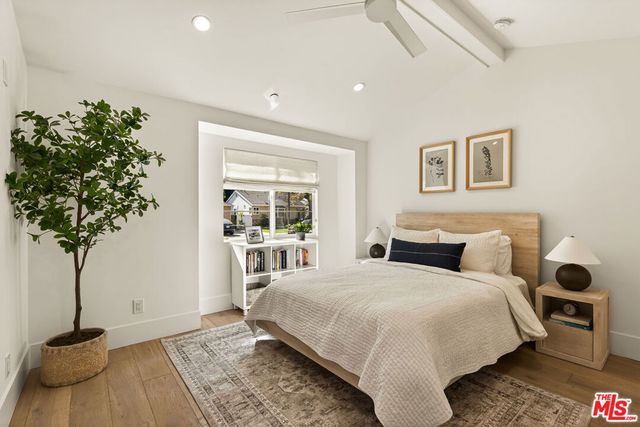 2670 Barry Avenue, Los Angeles, CA 90064