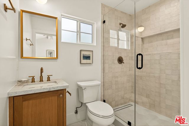 2670 Barry Avenue, Los Angeles, CA 90064