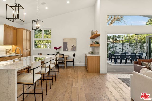 2670 Barry Avenue, Los Angeles, CA 90064