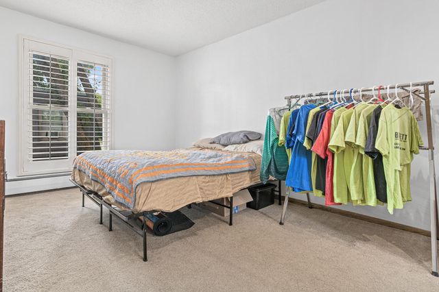 807 11th Avenue S 6, Hopkins, MN 55343