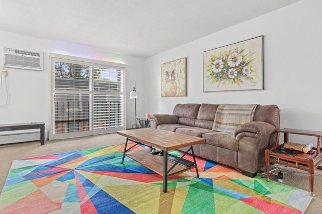 807 11th Avenue S 6, Hopkins, MN 55343