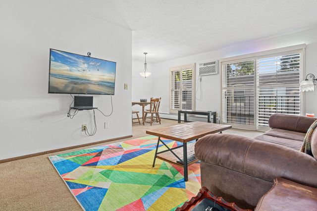 807 11th Avenue S 6, Hopkins, MN 55343