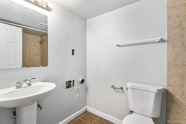 6800 E Tennessee Avenue 411, Denver, CO 80224