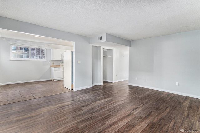6800 E Tennessee Avenue 411, Denver, CO 80224