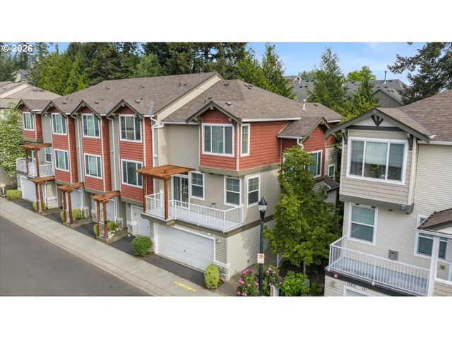 15210 Sw SPARROW Loop 105, Beaverton, OR 97007