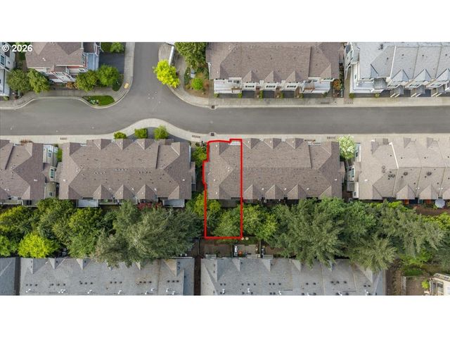 15210 Sw SPARROW Loop 105, Beaverton, OR 97007