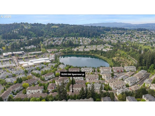 15210 Sw SPARROW Loop 105, Beaverton, OR 97007