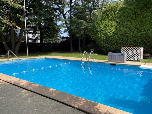 45 Erlanger Boulevard, North Babylon, NY 11703