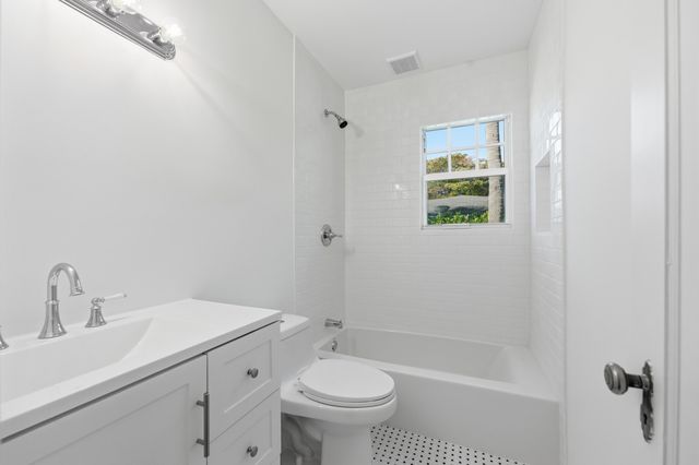 236 Greymon Drive, West Palm Beach, FL 33405