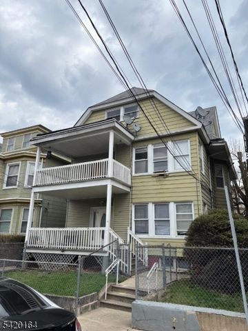 647 E 25Th St, Paterson City, NJ 07504