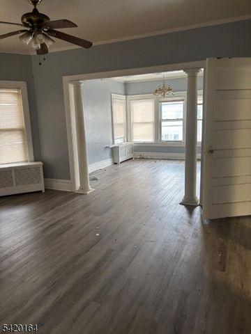 647 E 25Th St, Paterson City, NJ 07504