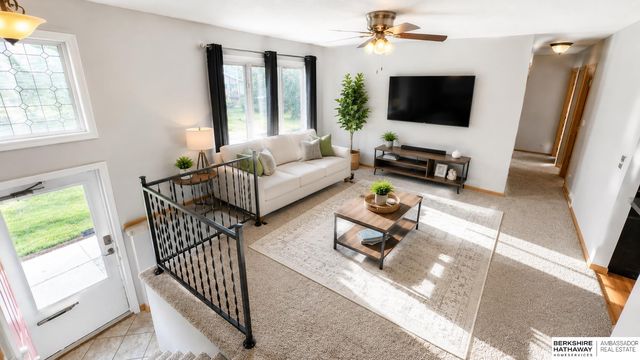 12971 Browne Circle, Omaha, NE 68164