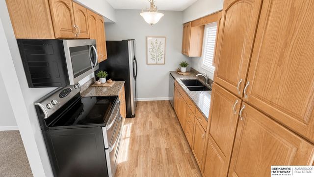 12971 Browne Circle, Omaha, NE 68164