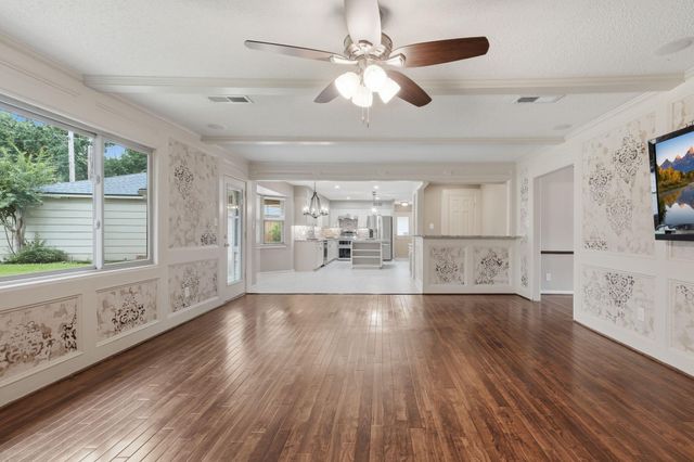 5306 Dana Leigh Drive, Houston, TX 77066