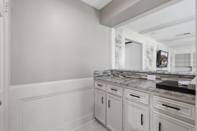 5306 Dana Leigh Drive, Houston, TX 77066