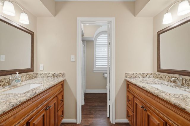5306 Dana Leigh Drive, Houston, TX 77066