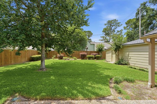 5306 Dana Leigh Drive, Houston, TX 77066